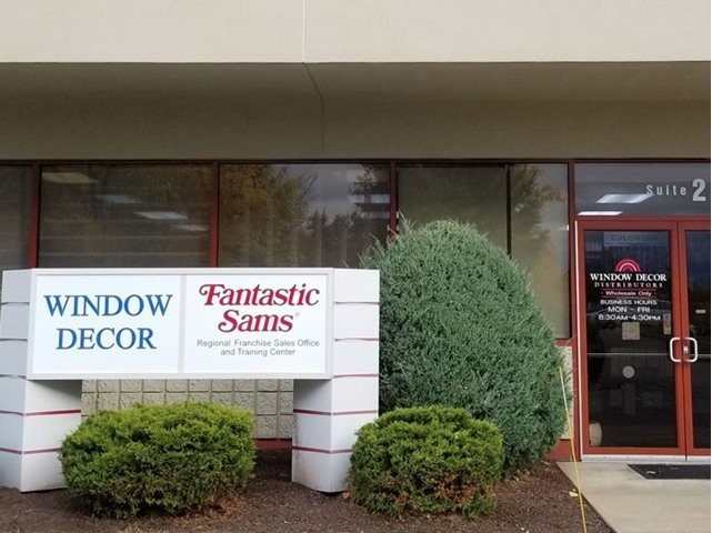 Hunter Douglas Dealer Image